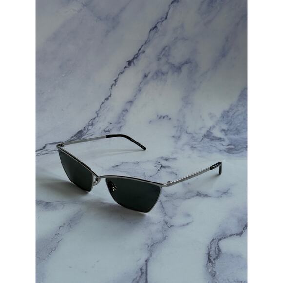 NEW Saint Laurent SL637 Cat Eye Sunglasses in Silver Metal - Picture 3 of 7